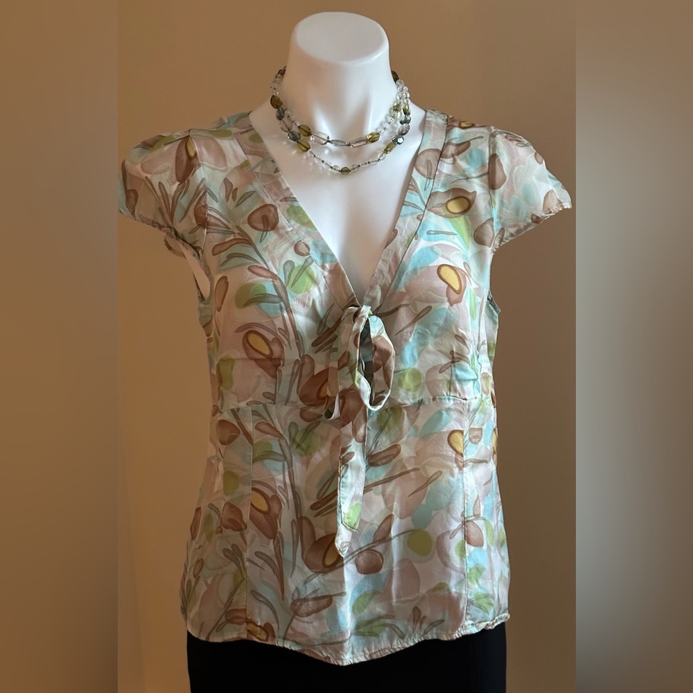 Limited Collection Delicate Blouse Buttons In Back Light Colors Ties Front Sz 16